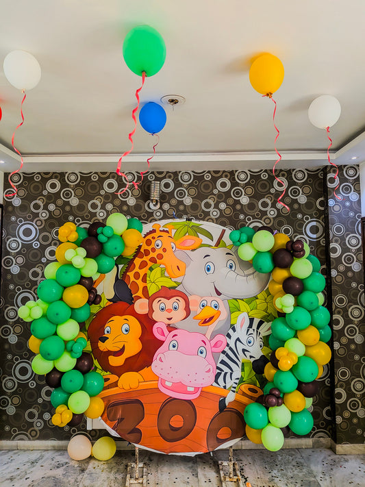 Jungle Theme Birthday Decoration with balloons.