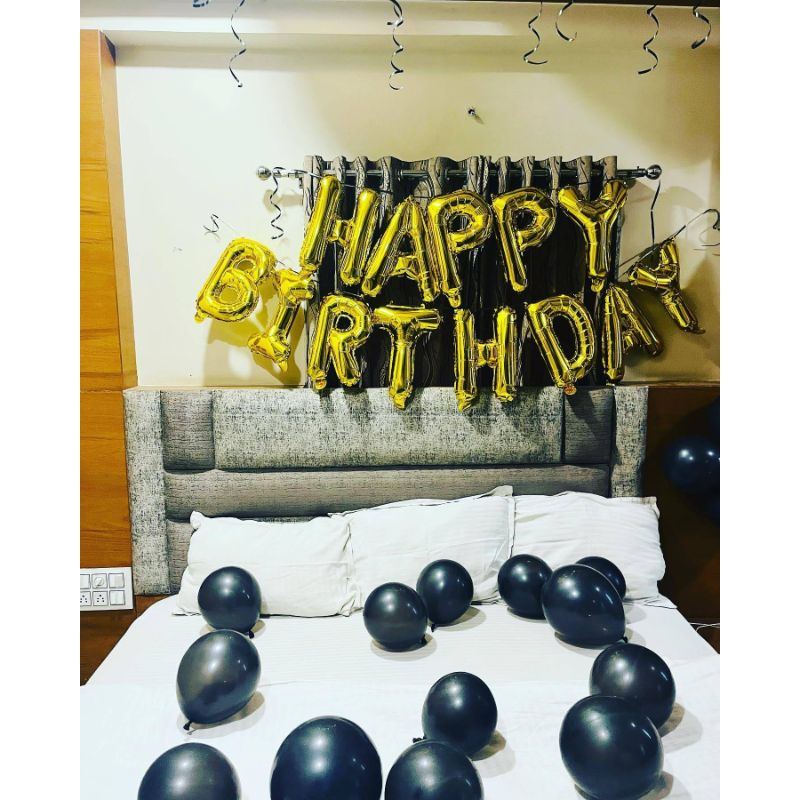 Simple Balloon Decoration in hotel room