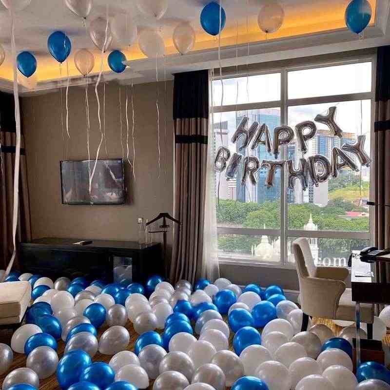 Balloon Decoration in hall for Birthday Party