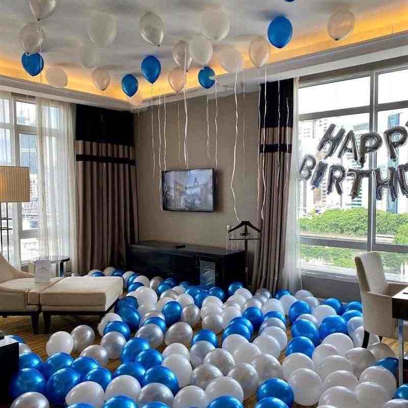 Balloon Decoration in hall for Birthday Party