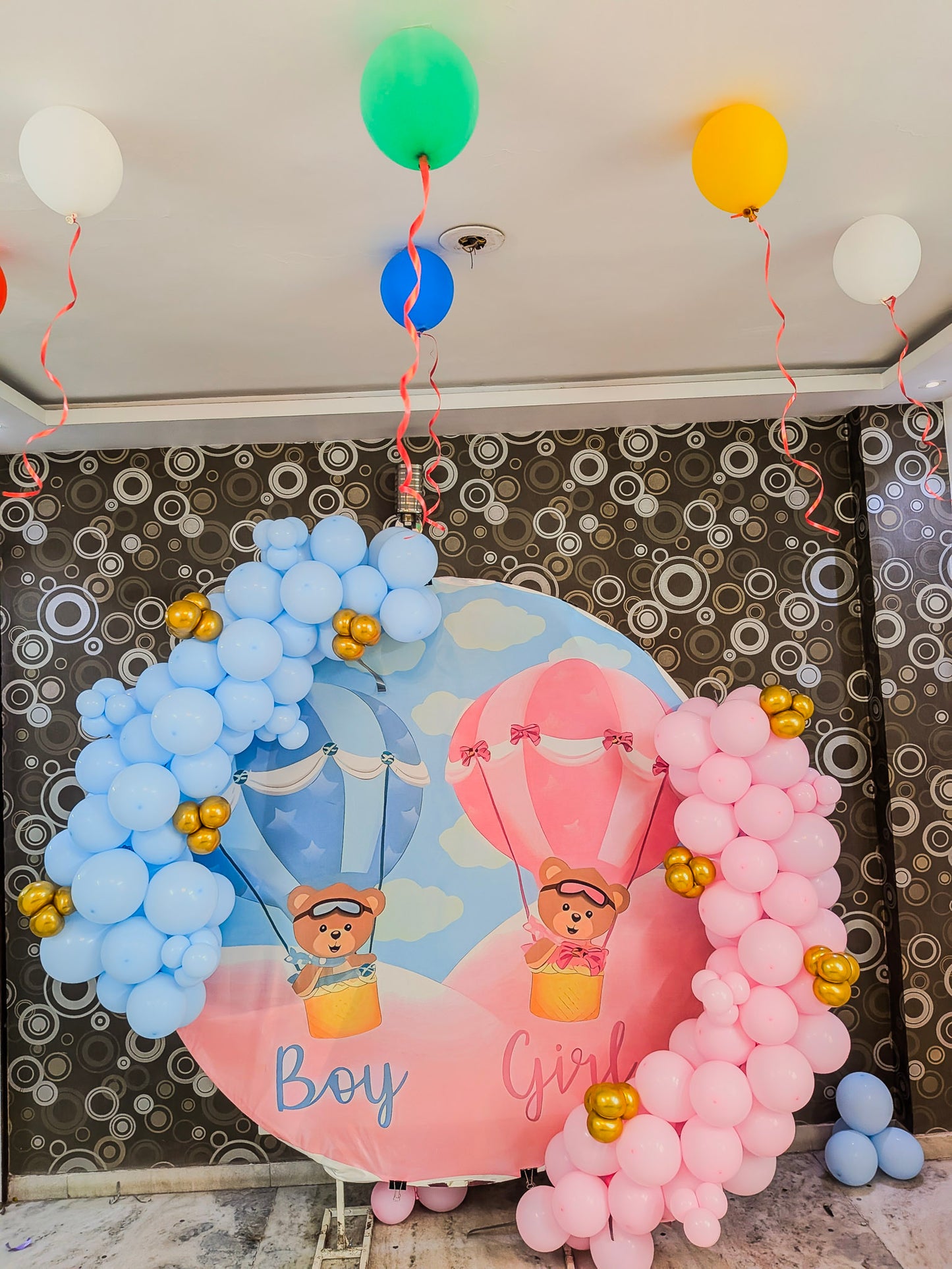 Baby Shower Hot Air Balloon Theme Ring Decoration with Pastel Balloons