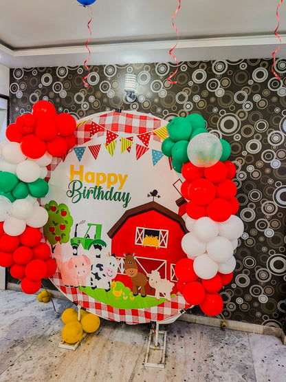 Farm Theme Birthday Ring Decoration with balloons.