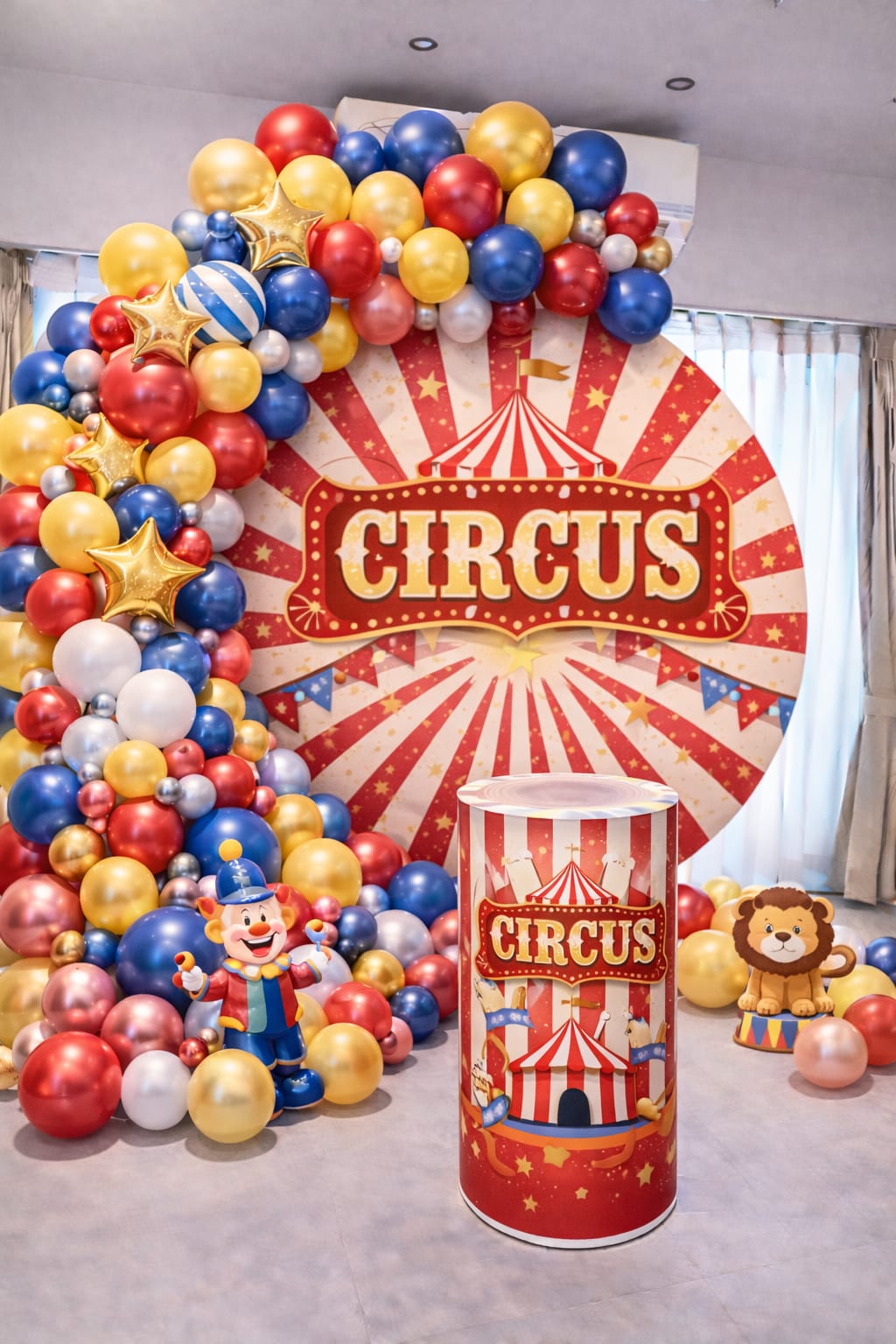 "Clown-Crazy Carnival" Theme decoration 