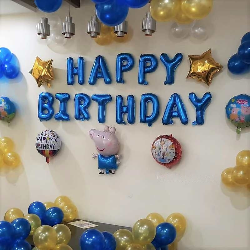 Peppa Pig Theme Birthday Balloon Decoration in living room